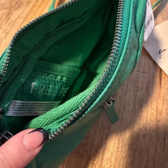 NEW Free people Green Leather Crossbody Bag - Picture 3 of 4